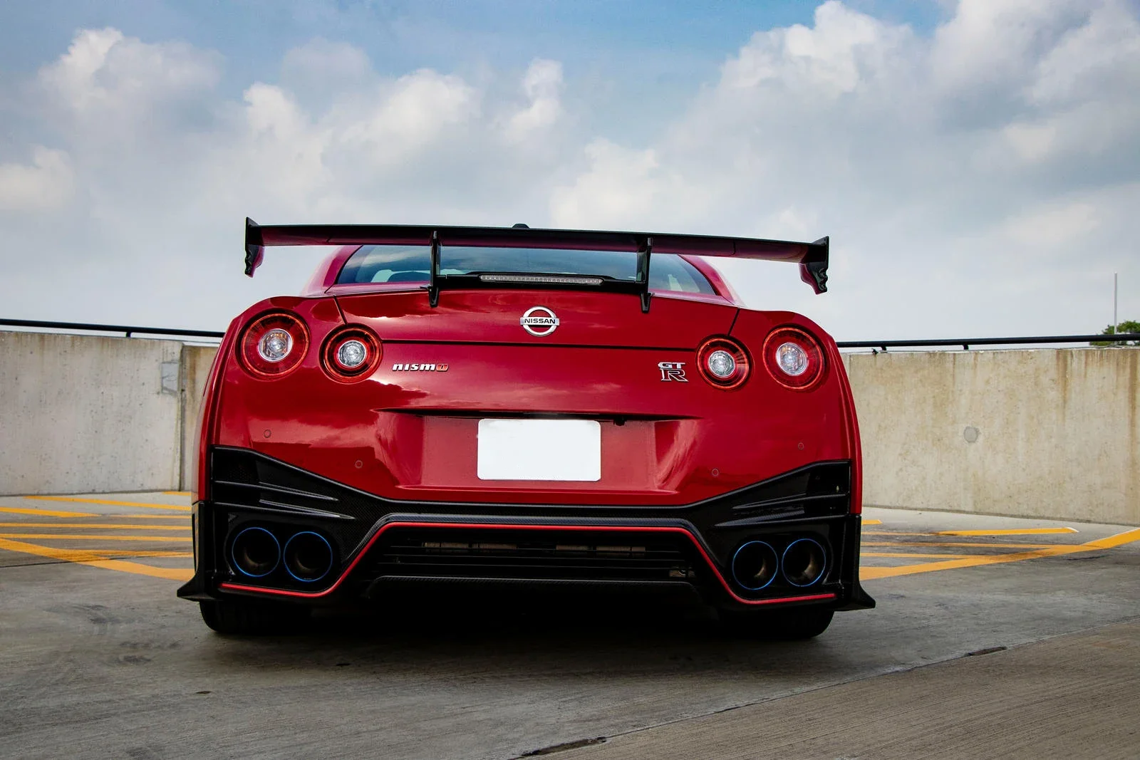 Высококачественные автомобильные бамперы из углеродного волокна 17 Nismo для GTR R35