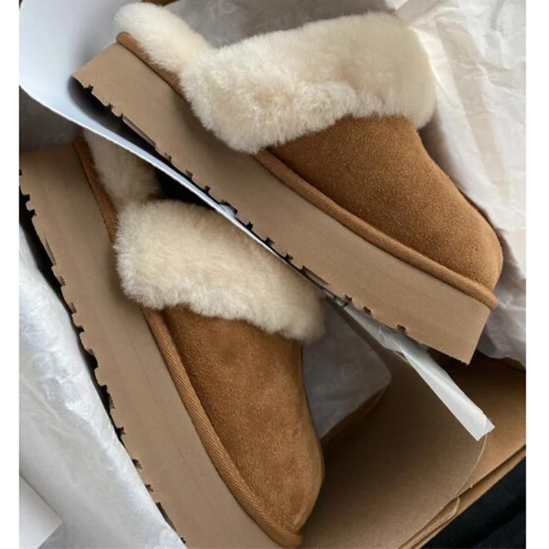 

Зимняя Брендовая обувь из плюша и хлопка, модель 2023 года, новая модная повседневная обувь на платформе, домашние замшевые меховые теплые шле...