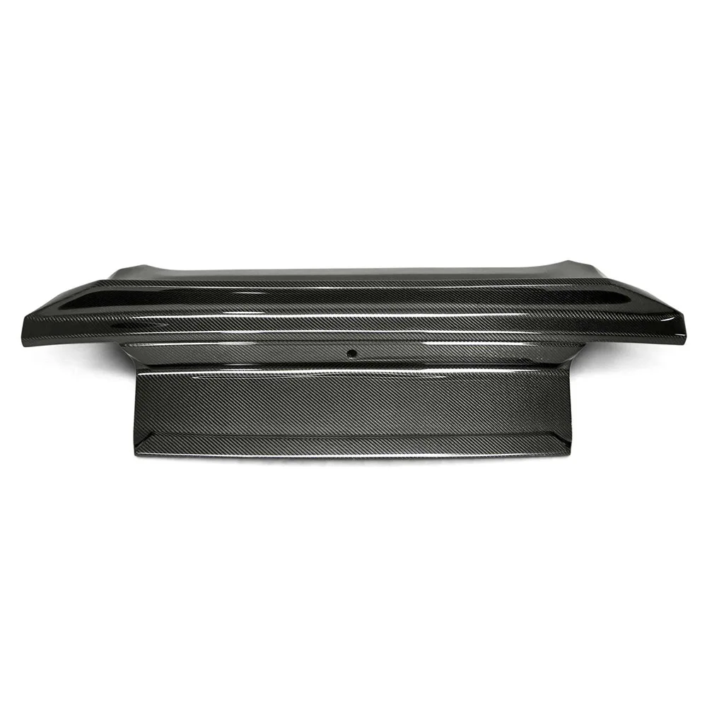 Фото Стильная карбоновая крышка багажника (деккайд) для Mustang S550 2015-2023 с пакетом Performance и спойлером №2