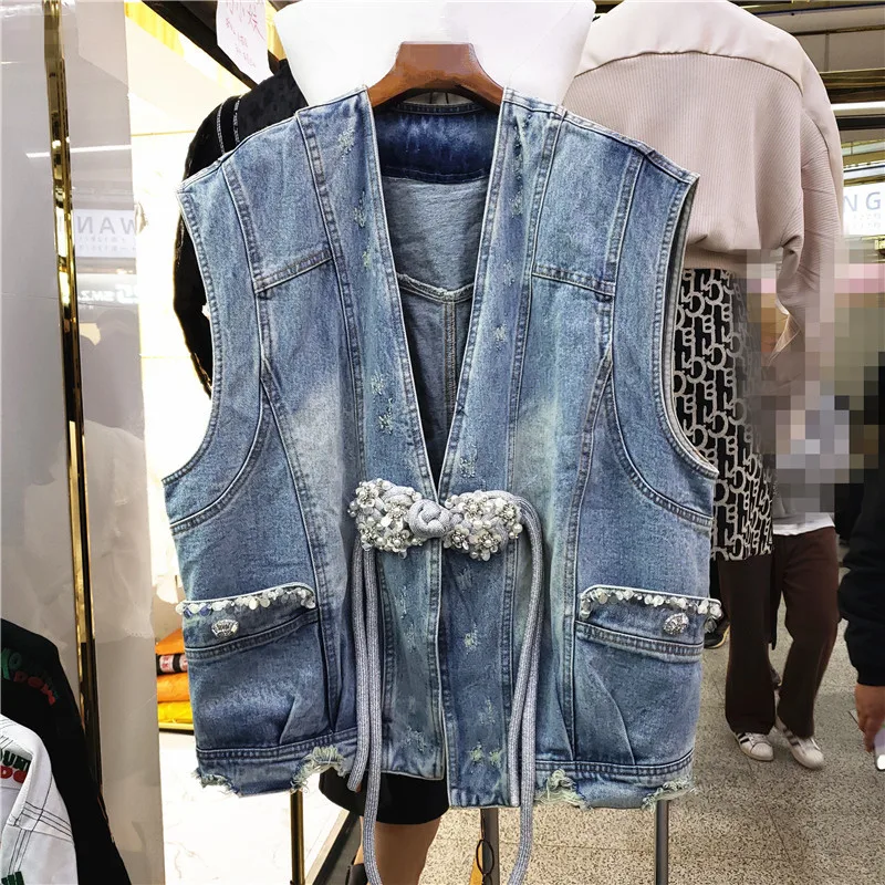 

Vintage Blue Disc Buckle Denim Vest Women Waistcoat V Neck Cardigan Cowboy Sleeveless Jacket Frayed Big Pocket Jeans Vest Female