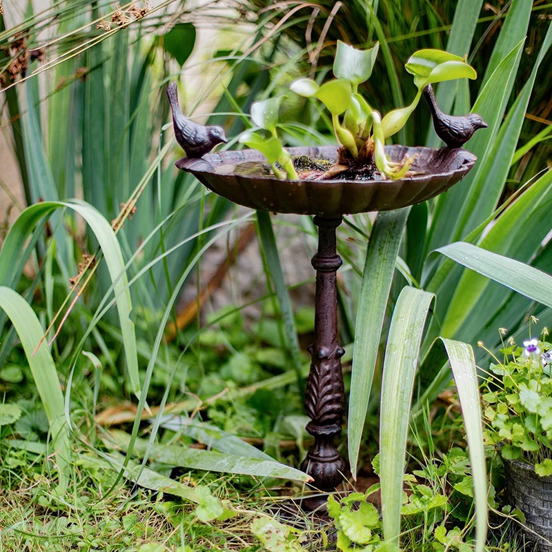 Retro Wrought Iron Bird Feeder Candlestick for Garden Décor