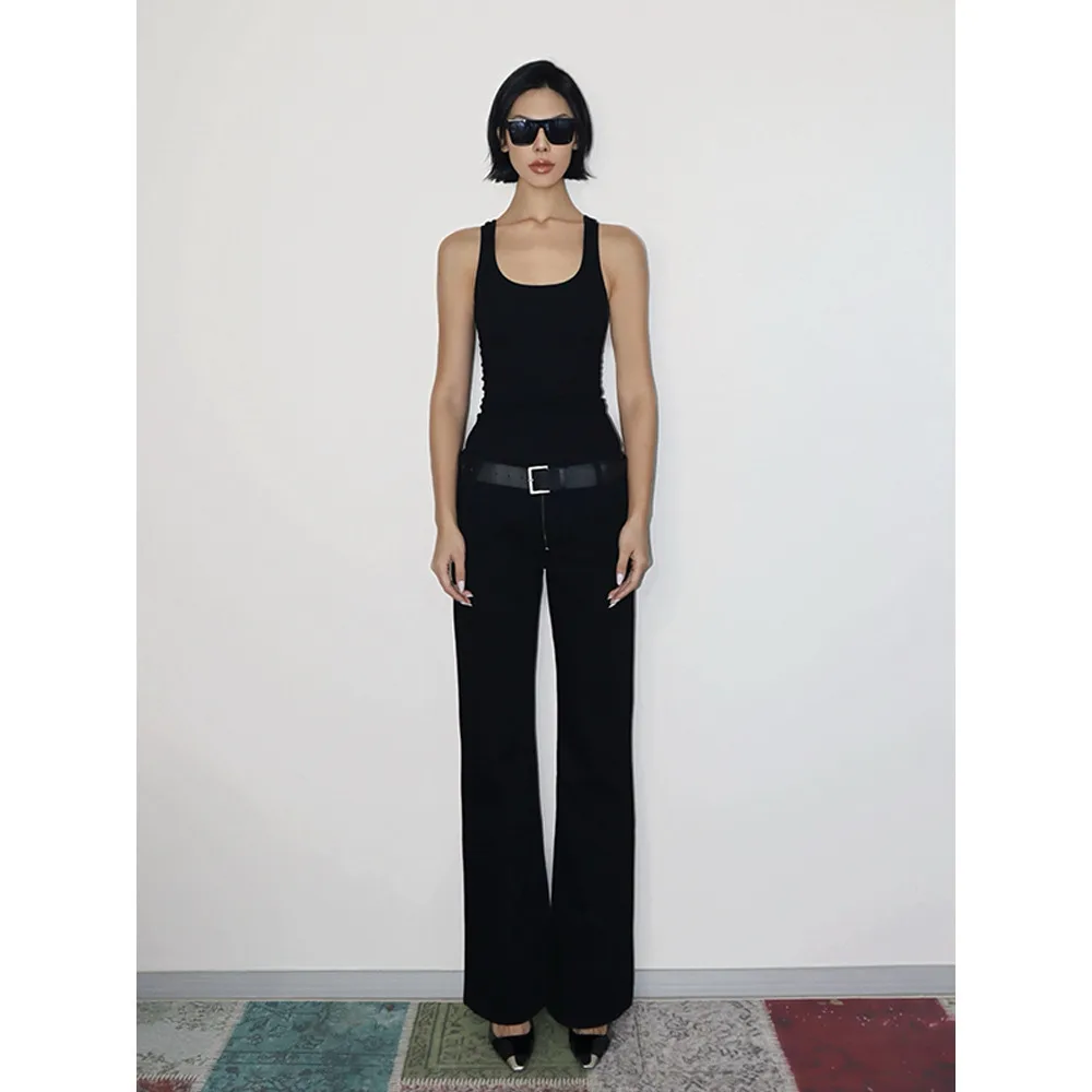 Vanessa Lab со слегка расклешенной черной талией узкими и длинными ногами