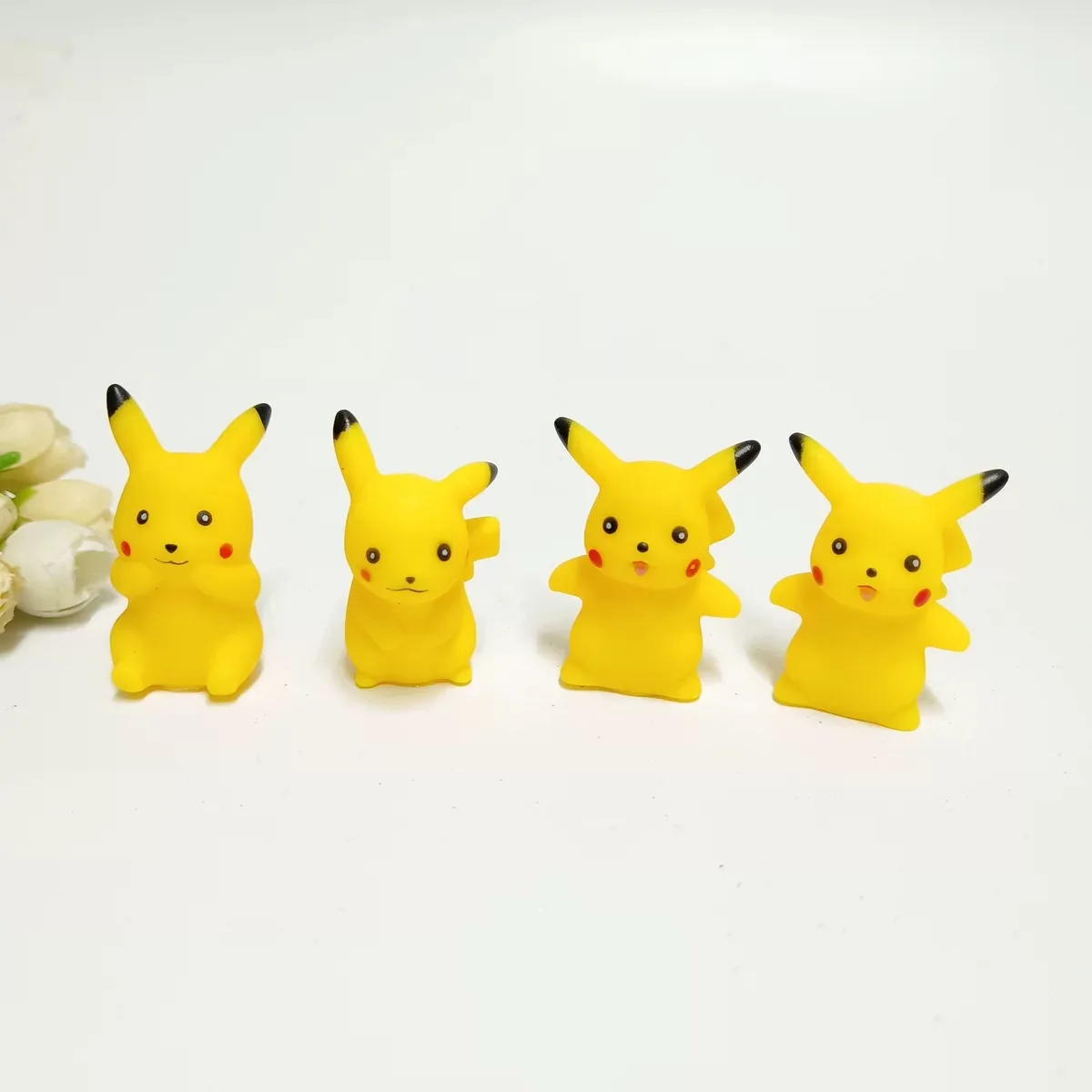

Милые куклы Pikaqiu, 50 шт./лот, 4,5 см, детские игрушки, подарок на день рождения, внутреннее украшение автомобиля