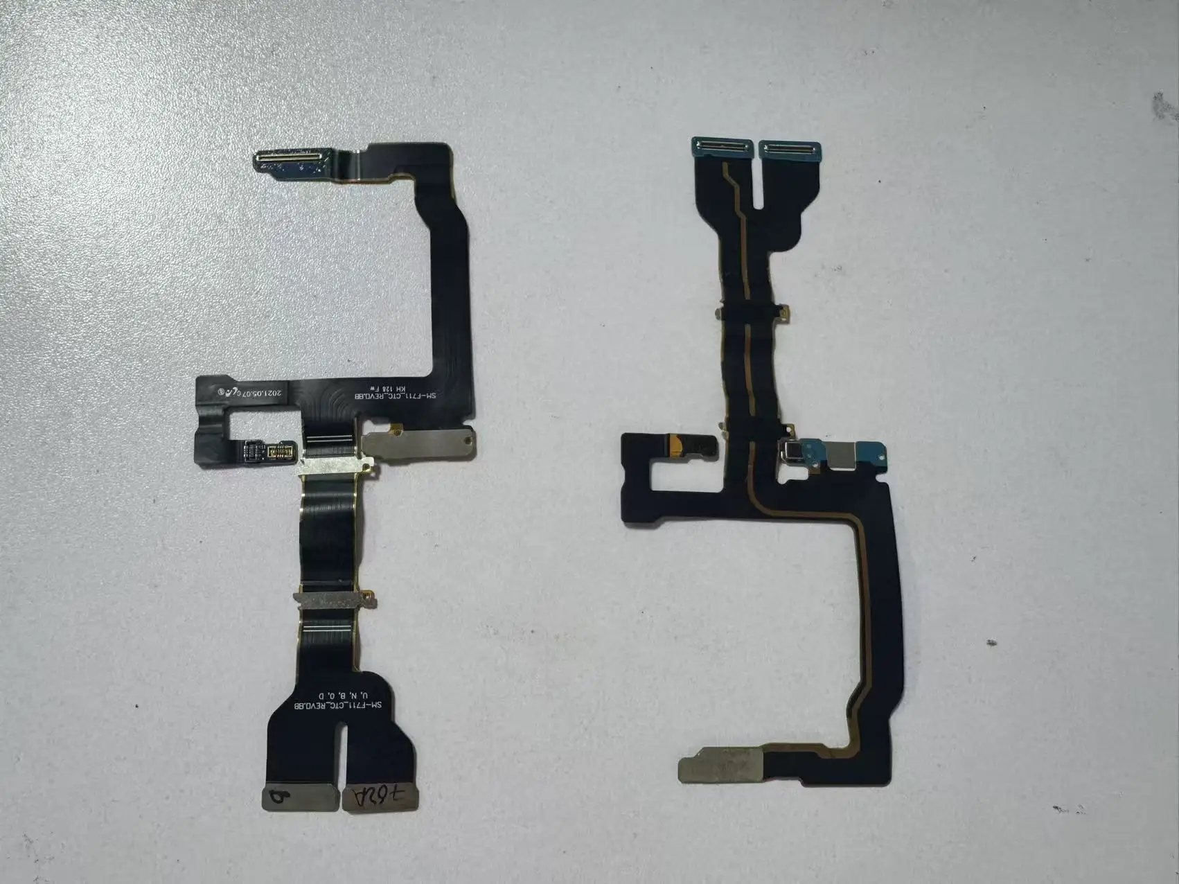 Фото Для Samsung Z Flip 2 3 4 5 6 F741 F700 F711 F721 F731 F707 Flip4: Гибкий шлейф разъема материнской платы, гибкий шлейф LCD-дисплея, гибкий шлейф оси вращения №3