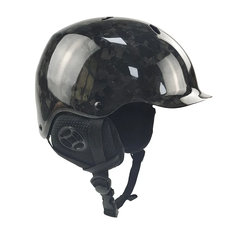 Шлем для лыж и сноуборда из углеродного волокна. Усовершенствованное защитное
