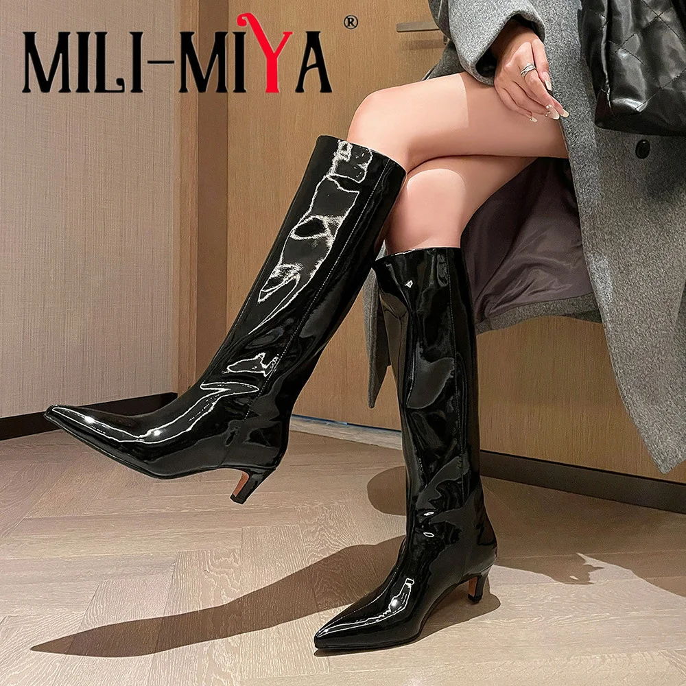Фото MILI-MIYA Лидер продаж, женские туфли до колена из лакированной кожи из искусственной кожи, лаконичные пикантные туфли без шнуровки на среднем каблуке с острым носком, повседневная обувь для вечеринок №1