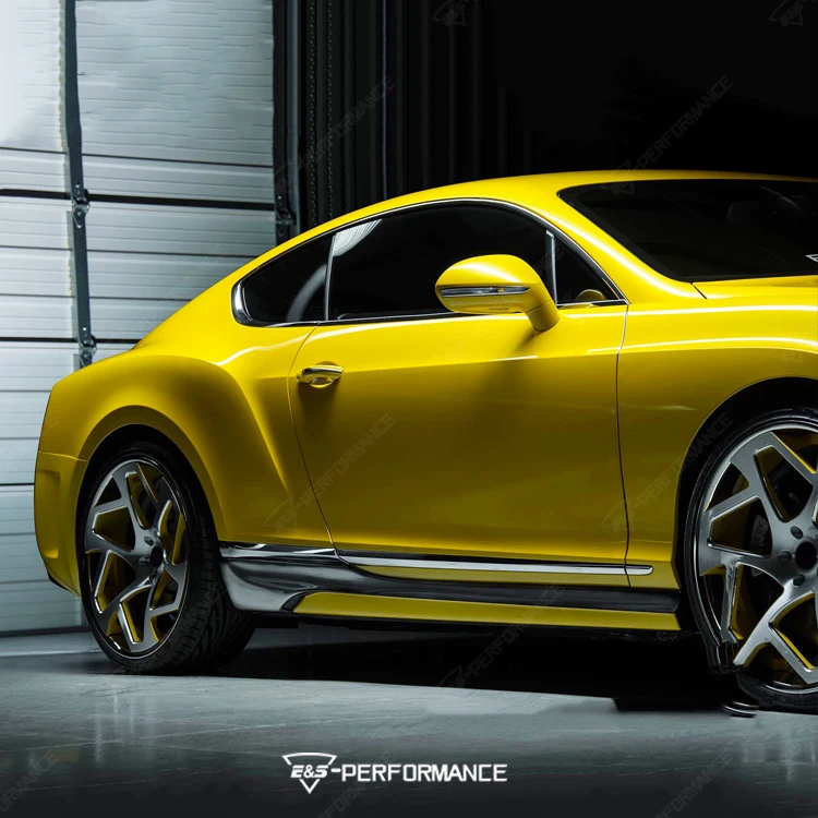 Фото Комплект обвеса V-образного стиля из полукарбона для Continental GT: передний сплиттер, задний диффузор, боковые пороги №5