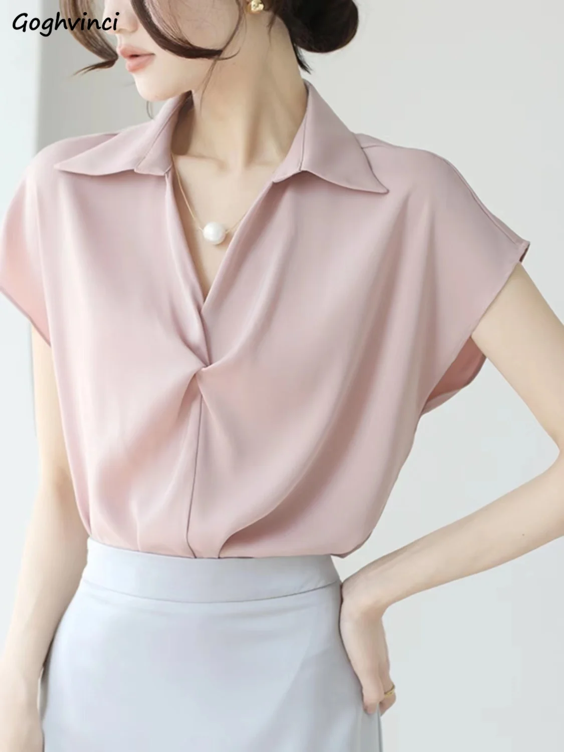 

Kink Blouses Women Thin Summer Smooth Soft Pure V-neck Elegant Office Lady Designed Temperament Simple French Style Sweet Trendy