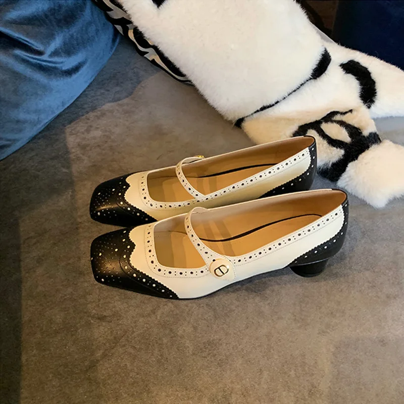 Новые весенние грубые одинарные туфли в стиле ретро с резным квадратным носком