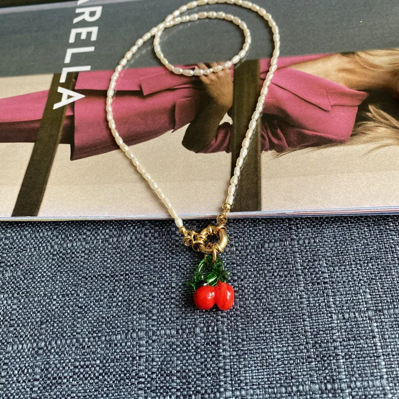 

Новый Романтический Сладкий светлый пресноводный жемчуг ручной работы красная металлическая цепочка до ключиц