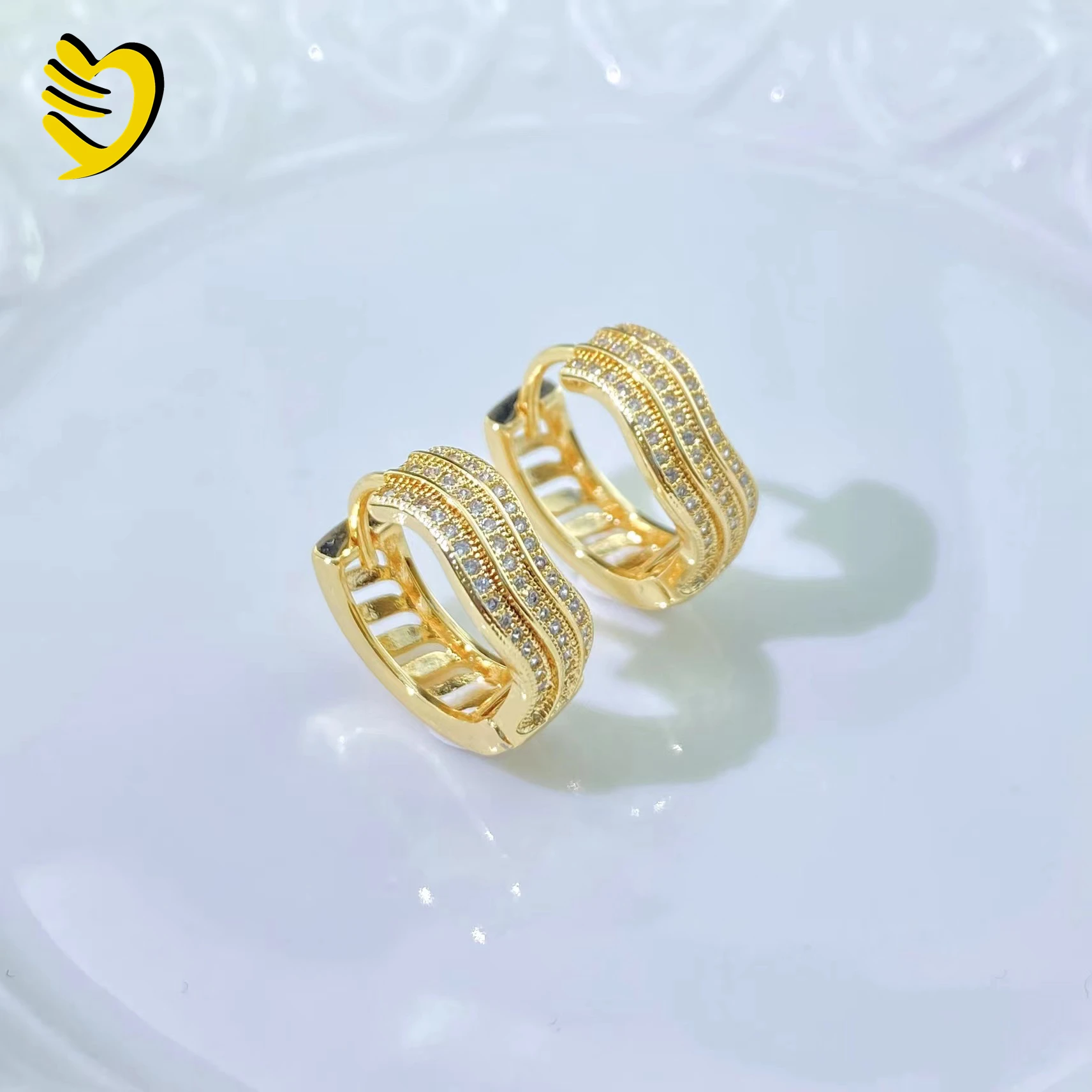 

Lejier 2023 European and American Fashion Wave Shaped Earrings Cubic Zirconia Geometric High Quality Punk Jewelry