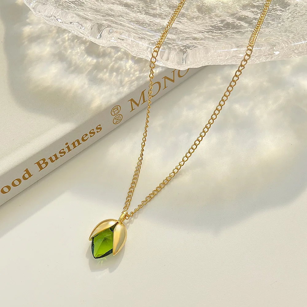 

Pistachio Necklace Female Exquisite Simple Peridot Pendant Clavicle Chain Niche Net Red Temperament Small Gift Jewelry