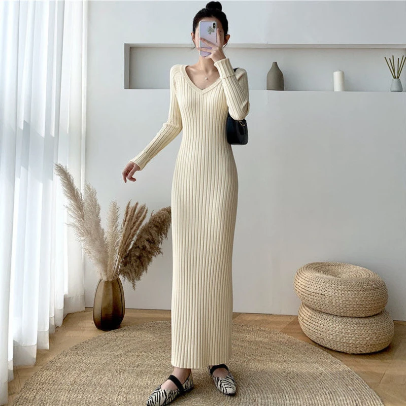 Autumn Woman Long Sweater Dress Female V-neck Long Sleeve Thick A-Line Dress Ladies Jumper Slim Knitting Dress Vestidos G218