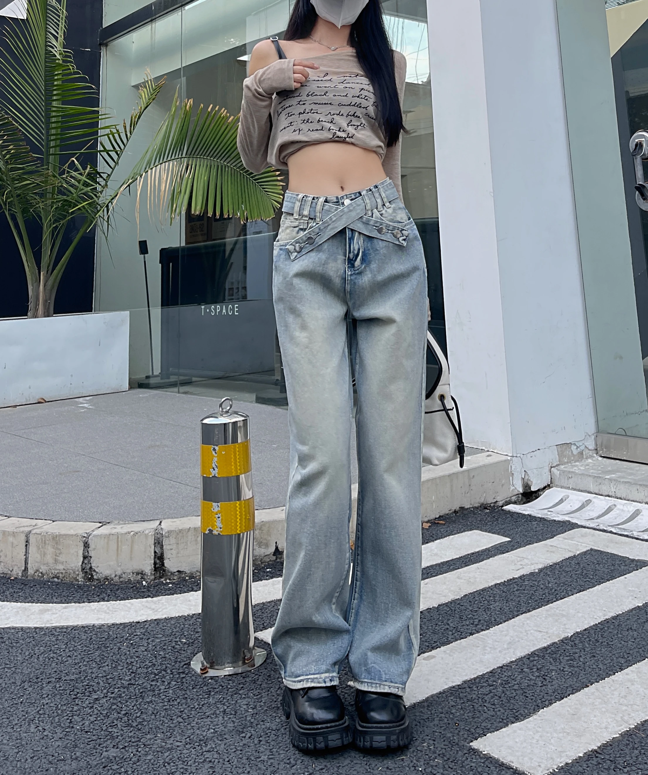 Jeans Women's light blue spring and autumn high street fashion American style design feels thin and loose straight pants