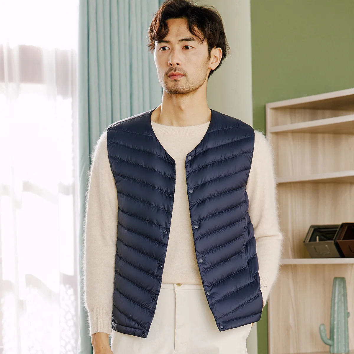 TANBOER Filling Power 600+ Figure Flattering Winter Vest Solid  90% Duck Down Sleeveless Packable Jakcet TF216011