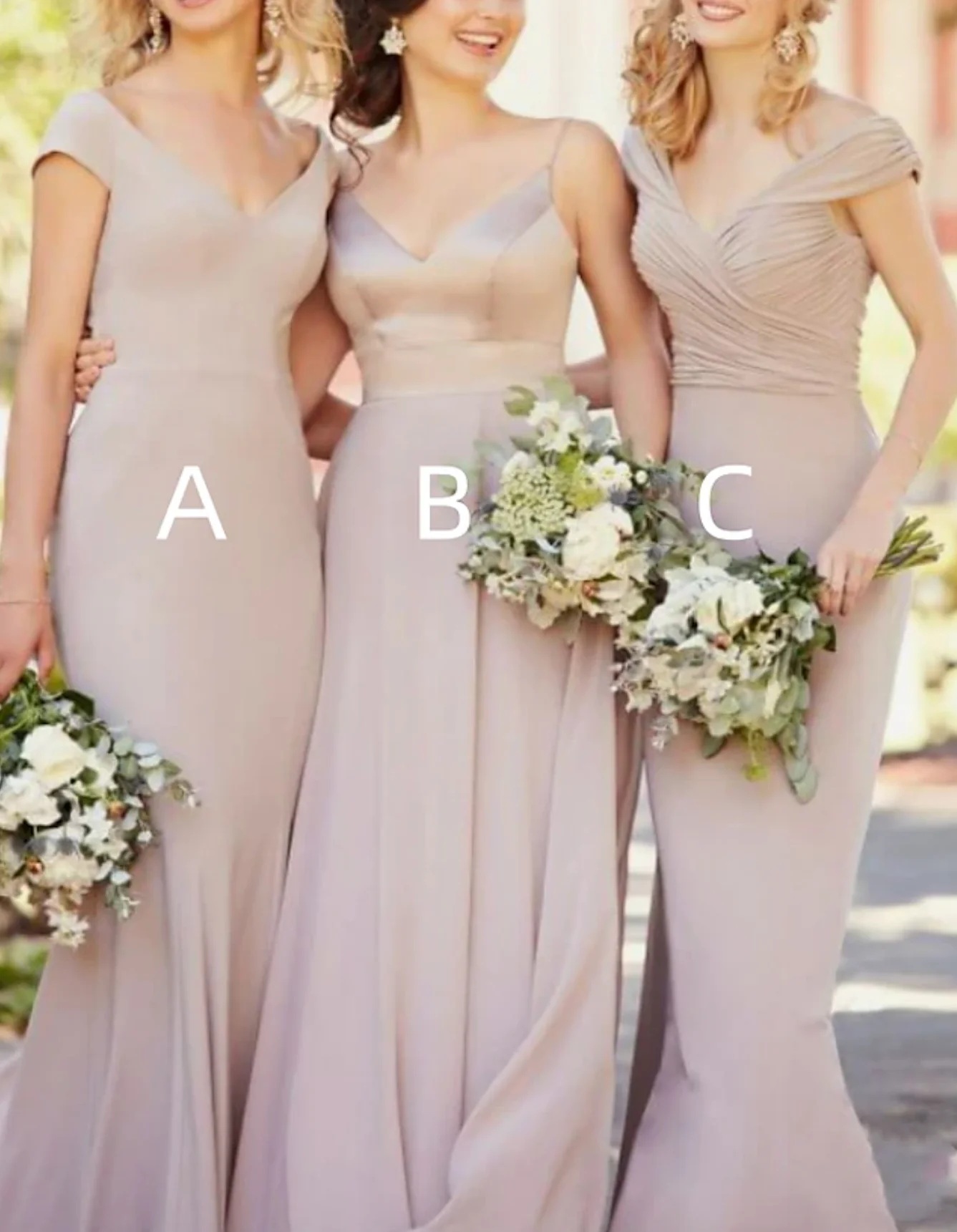 Платье подружки невесты без рукавов с V-образным вырезом