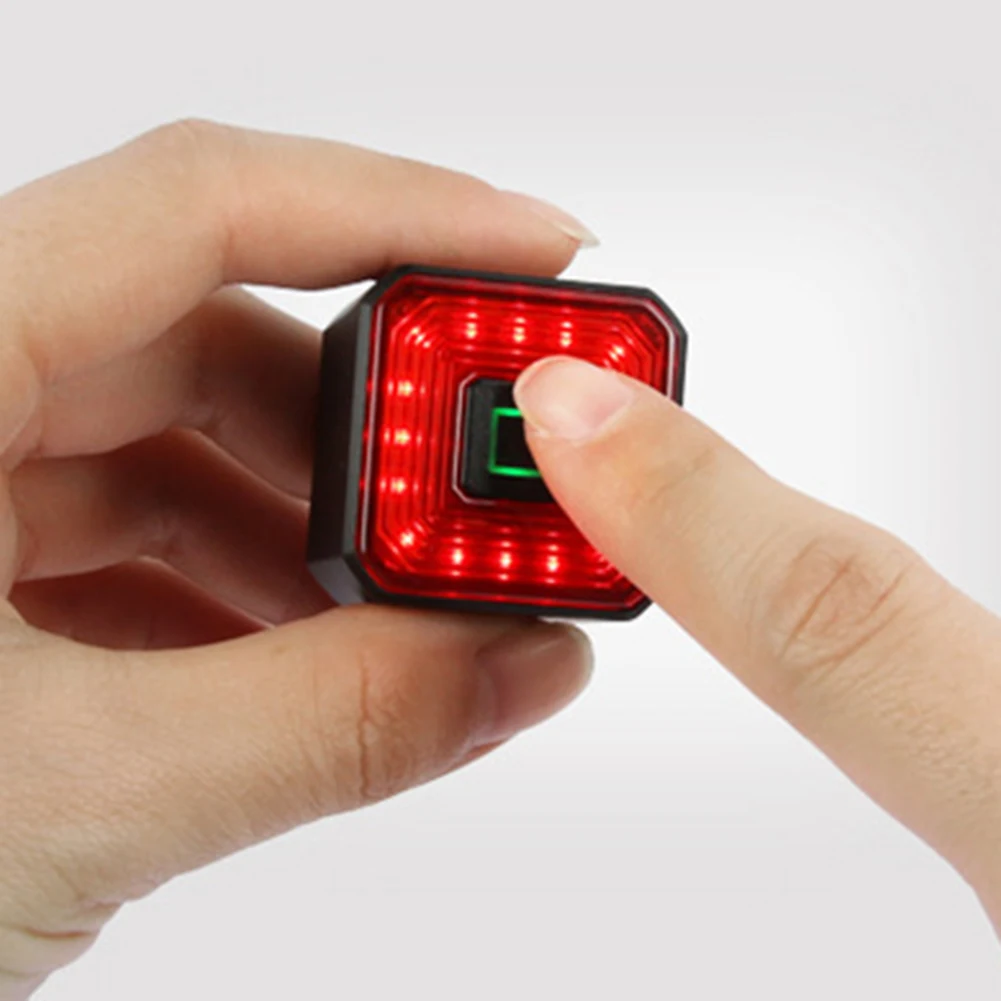 

2023 New Bicycle Smart Brake Tail Light Hot Sale IPX4 Waterproof Long Battery Life Tail Light Warnin1g Light Riding Equipment