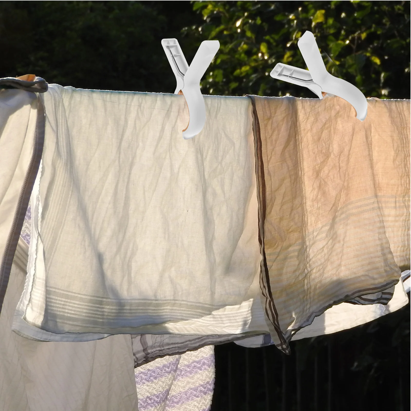 

2 Pcs Non-slip Clothespin Quilt Drying Clip Queen Size Comforter Laundry Clips Blankets Clamps Towel Plastic Pet Beach