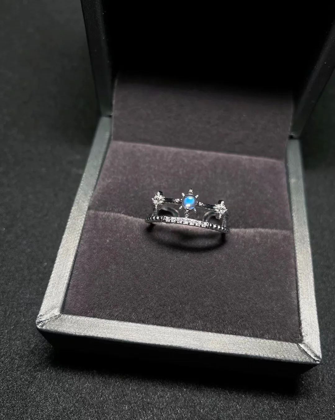 

Кольцо из серебра S925 пробы с натуральным лунным камнем, Незамкнутое дизайнерское кольцо с подвеской в виде короны, без оптимизированного основного камня