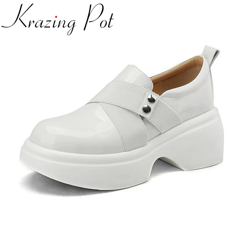 

Туфли Krazing Pot из коровьей спилковой кожи, на платформе и толстом высоком каблуке, с круглым носком, с перекрестными заклепками, в западном стиле, без застежки, брендовые