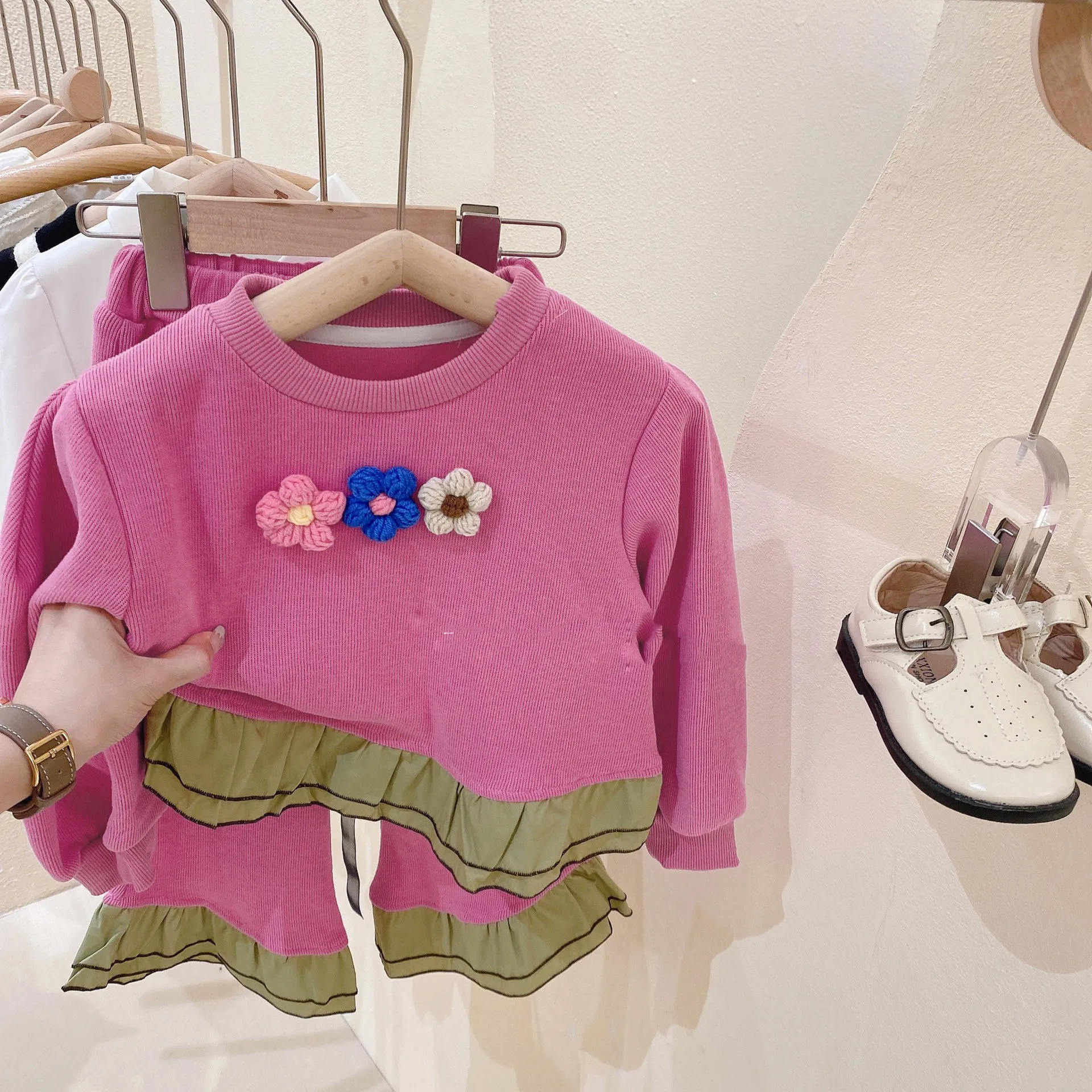

Baby Girls' Autumn Sweater Set 2023 New Girls' Cute Bubble Sleeve Flower Top+ Kids Ruffle Edge Pants 2Pcs Children Clothing Suit