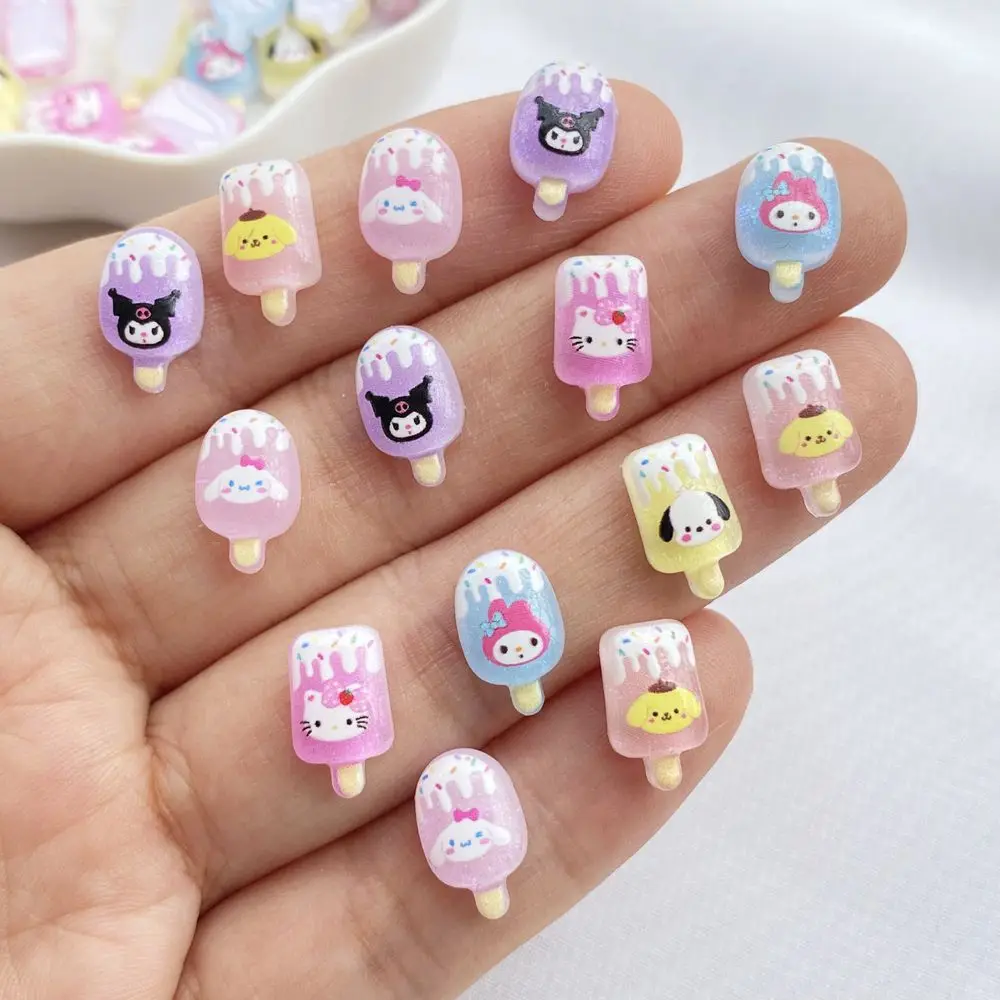 

Мини фигурки из смолы MINISO