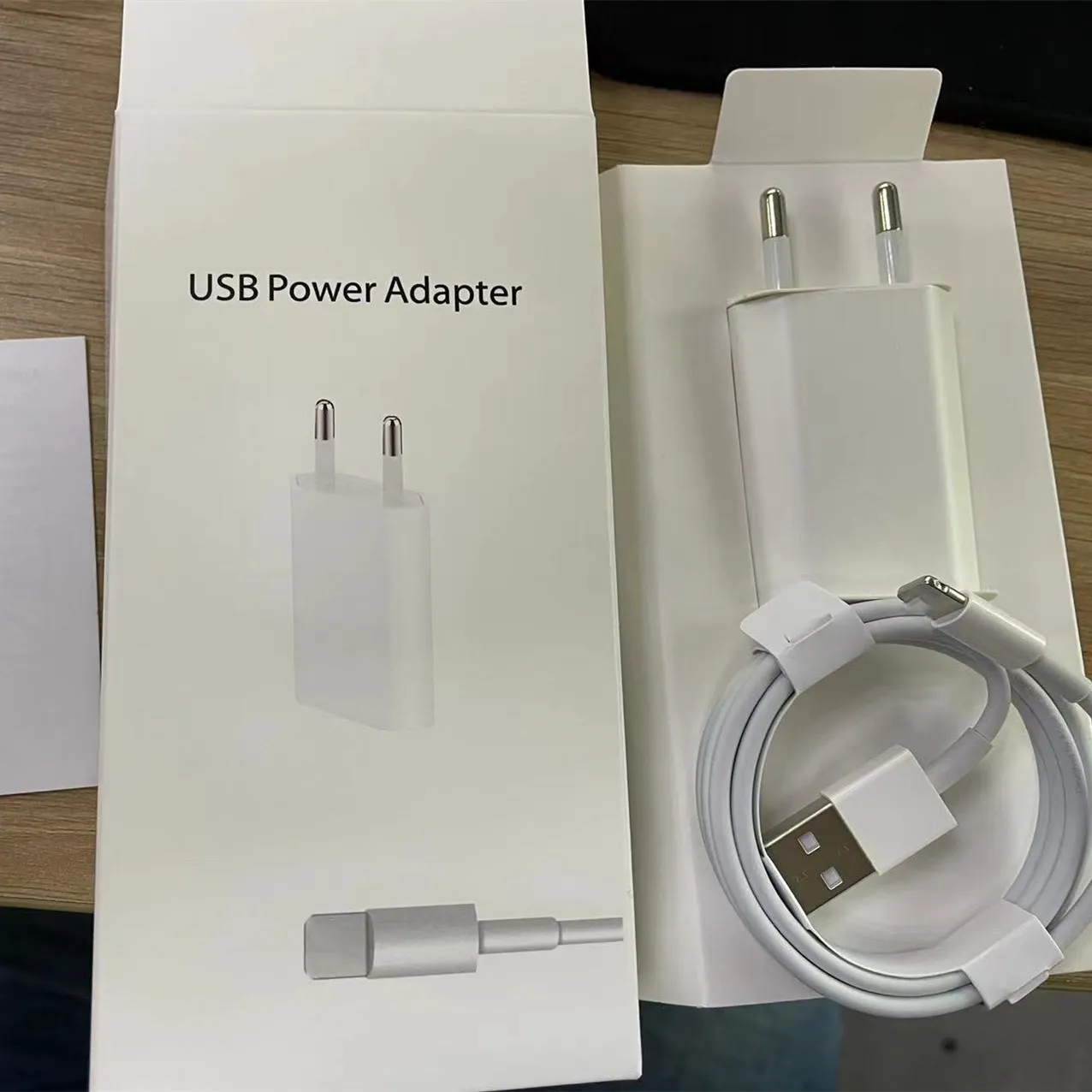 

Зарядное устройство 2 в 1, 5 Вт, с USB на 8 контактов, 1 м