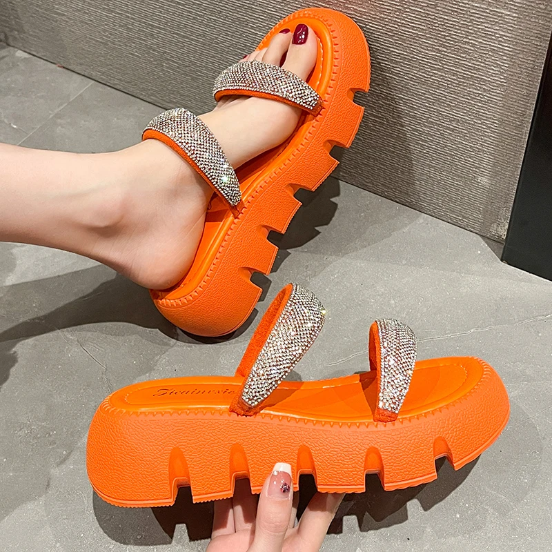 

Шлепанцы Lucyever женские на платформе, блестящие сандалии на танкетке, Нескользящие, с открытым носком, на толстой подошве, 2022