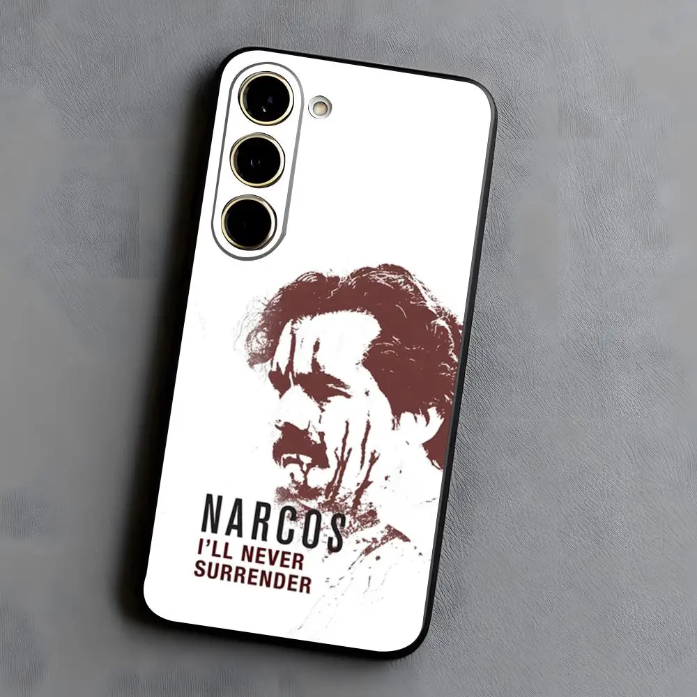 Чехол для телефона с изображением Пабло Эскобара из сериала «Наркос» для Samsung A57 A37 A17 A56 A36 A26 A16 A25 A35 A55 A34 A24 A54, черный, мягкий корпус (art.: 3920dbbed4dca) - 3920dbbed4dca