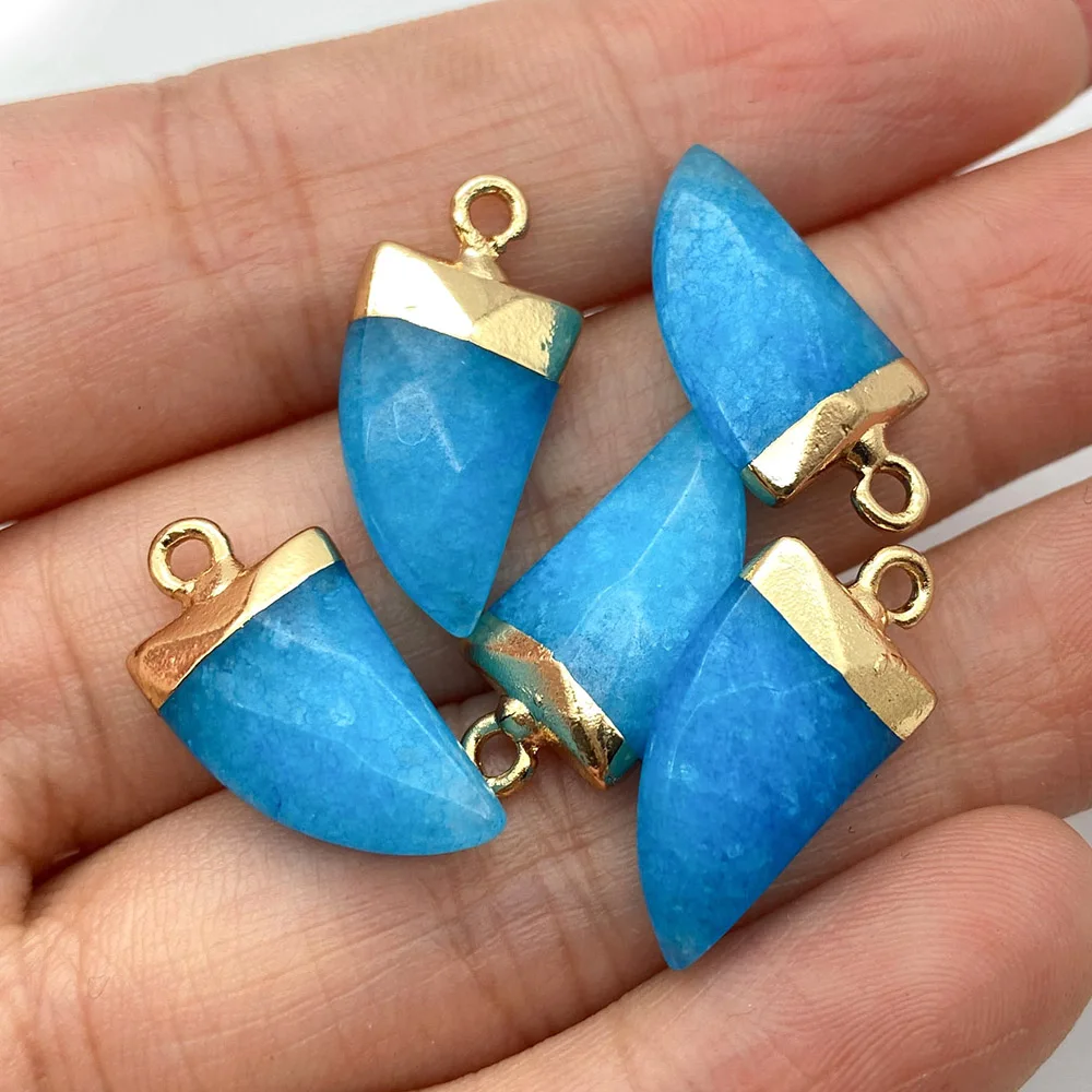 Изысканный кулон из натурального камня с расклешенным кристаллом 10x20 мм