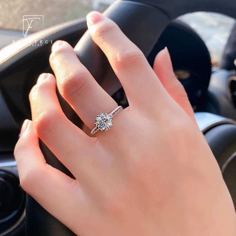 FENTTECI Luxury S925 Sterling Silver Platinum Plated Ring Flower Ring Moissanite Diamond Ring for Women Engagement Wedding Bands