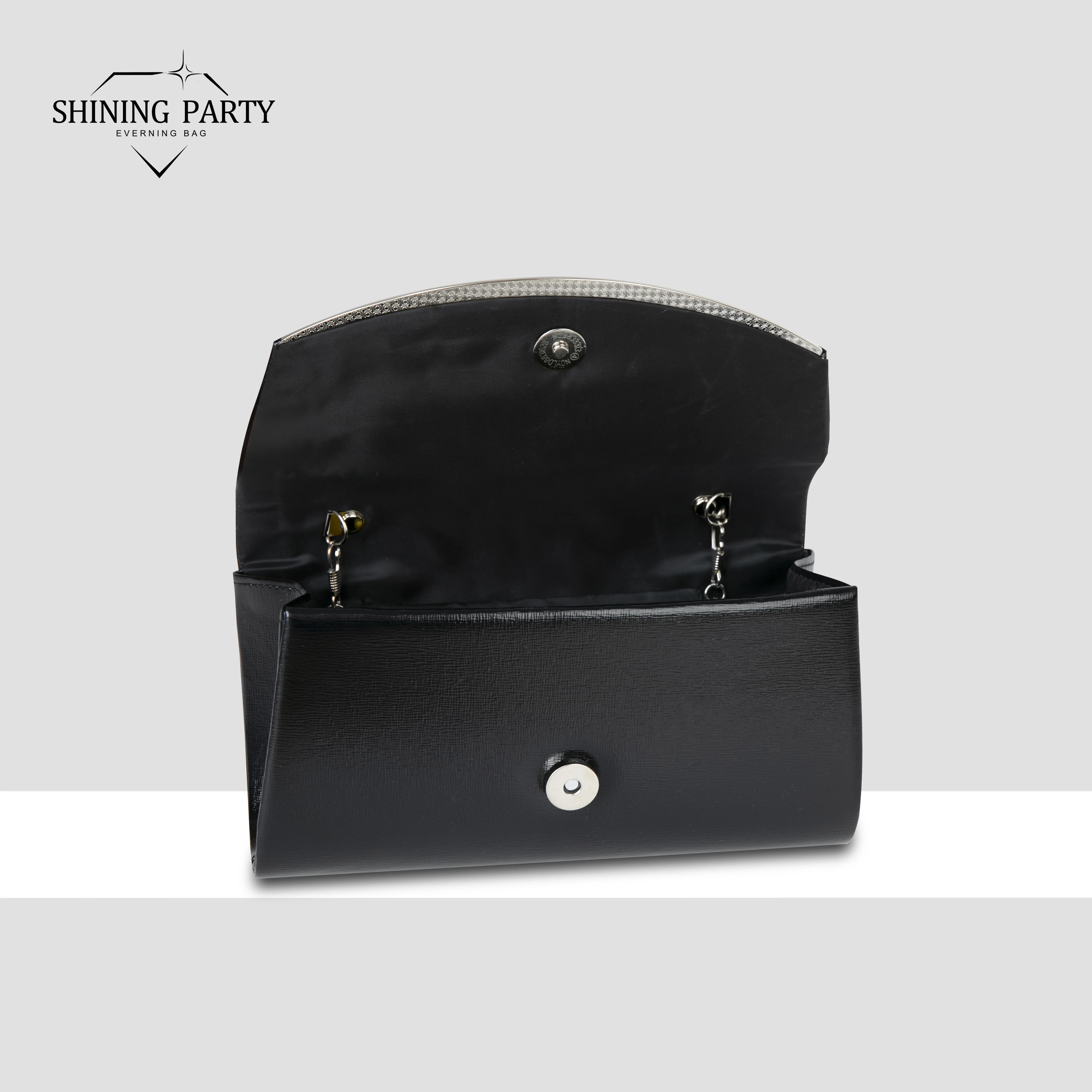 Женская сумка-мессенджер из натуральной кожи квадратная