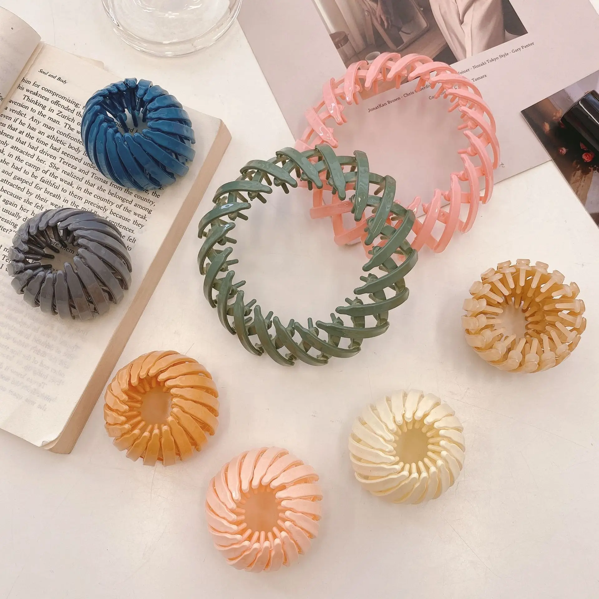 

New Fashion Women Bun Hair Claw Horsetail Buckle Hair Clip Bird Nest Expanding Hair Accessories Female Ponytail Hair Accessories