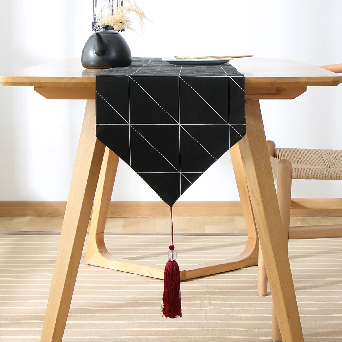 

Table Runner Luxury Simple Black Plaid Pendant Tassel Dustproof Cotton Linen Tablecloth Cover Cloth Home Wedding Decoration
