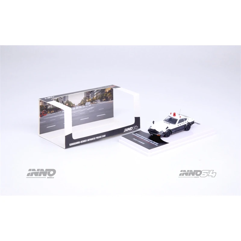 Фонарь № 1:64 леди FAIRLADY 240ZG HS30 сплав японской метрополитной полиции