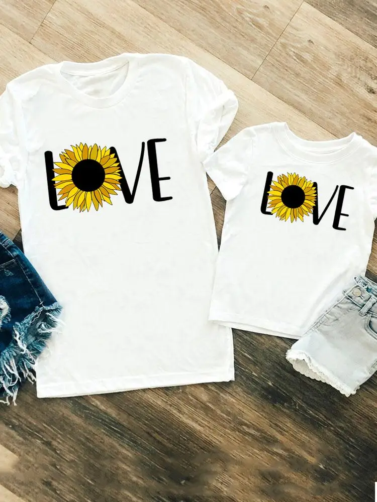 

Women Girls Boys Love Flower Cute 90s Family Matching Outfits Kid Child Summer Mom Mama Tshirt Tee T-shirt Clothes Clothing