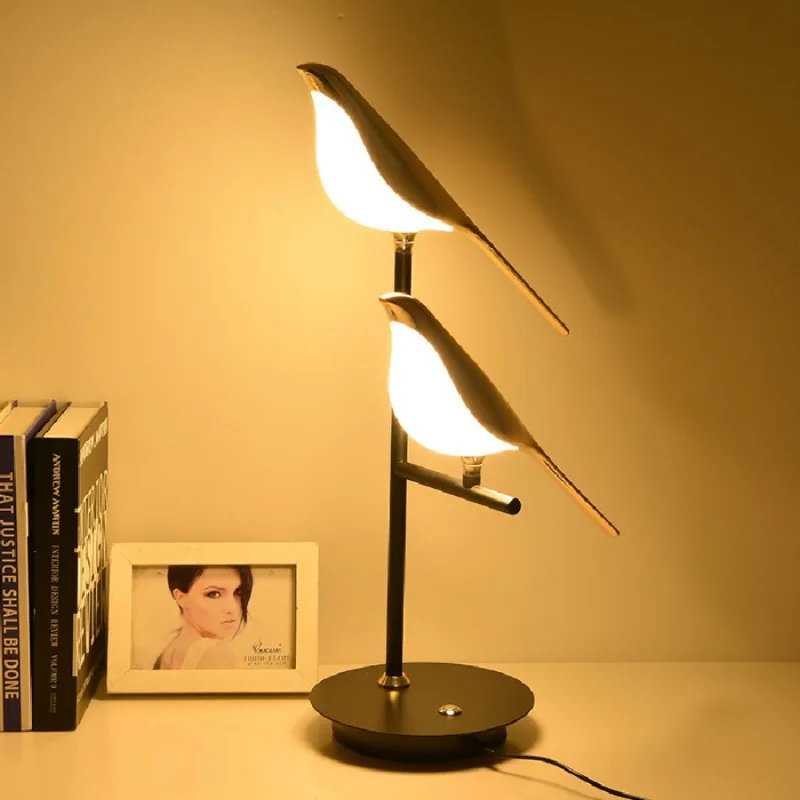 

LED Table Lamp Gold Modern Night Creative Magpie Bird Model Reading For Living Bedroom Desk Dimmable Decoration Light luminaria