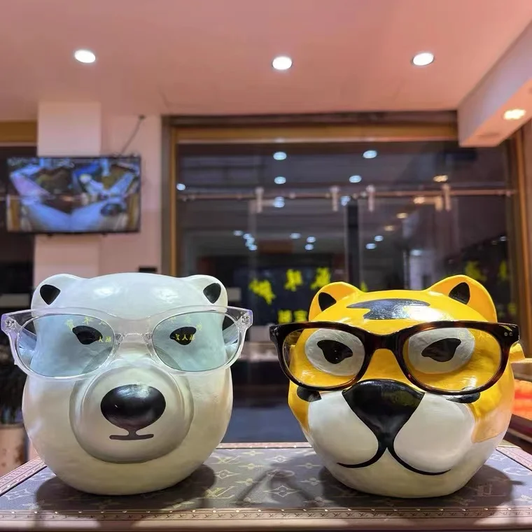 

Sunglasses Ornament Tiger Polar Bear Eye Holder