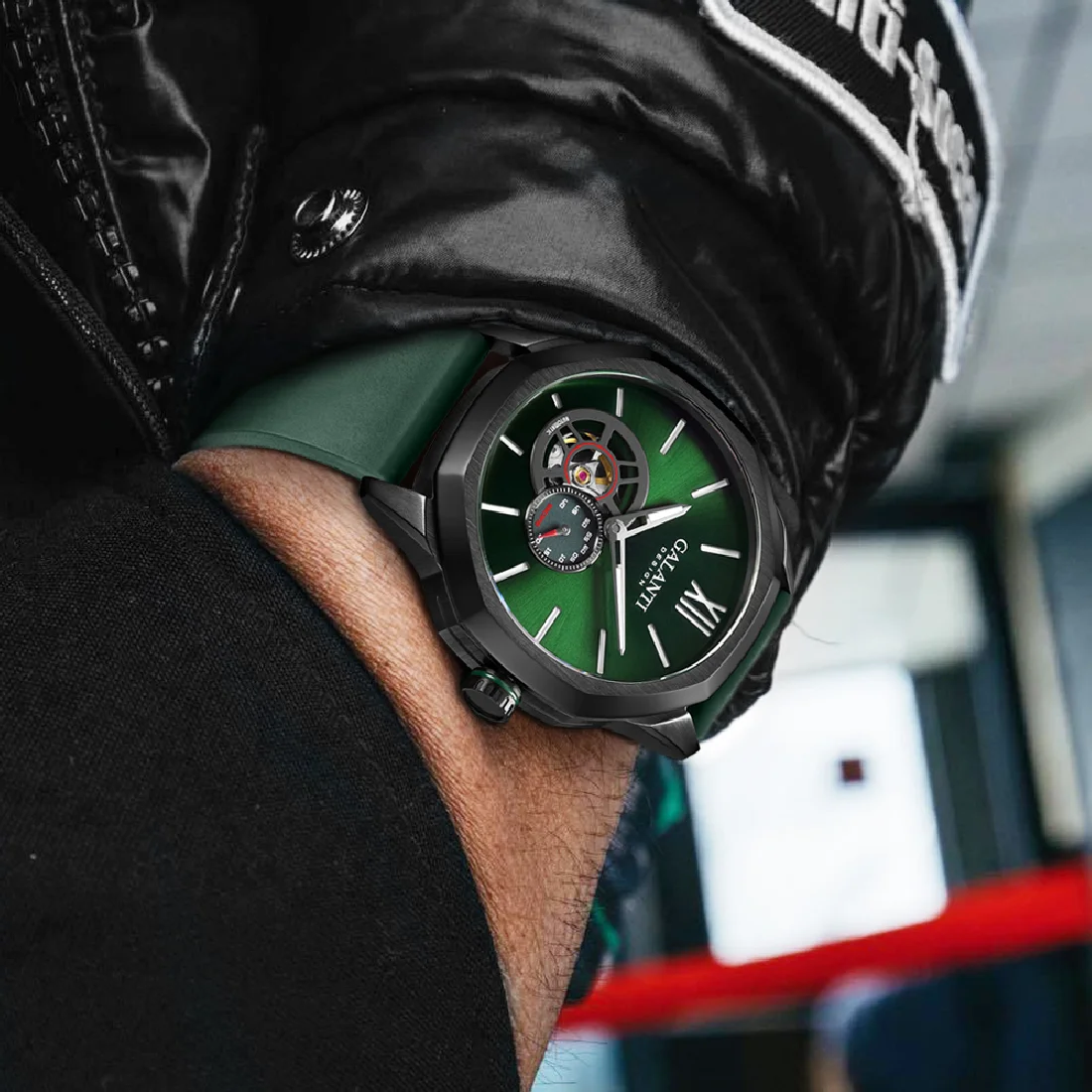 

Часы мужские механические с автоподзаводом и сапфировым стеклом