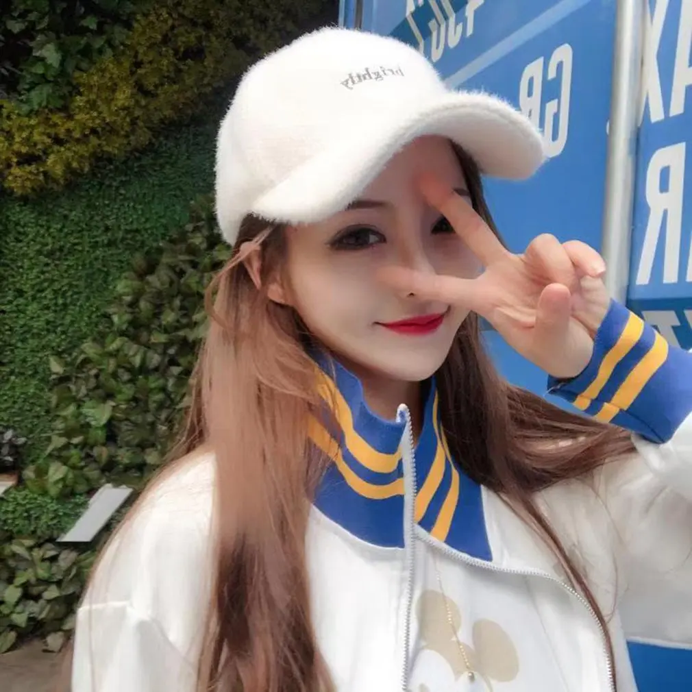 

Шапка из меха кролика с буквой M, Женская универсальная плюшевая шапка для осени и зимы, подходит для лица, большие бейсболки