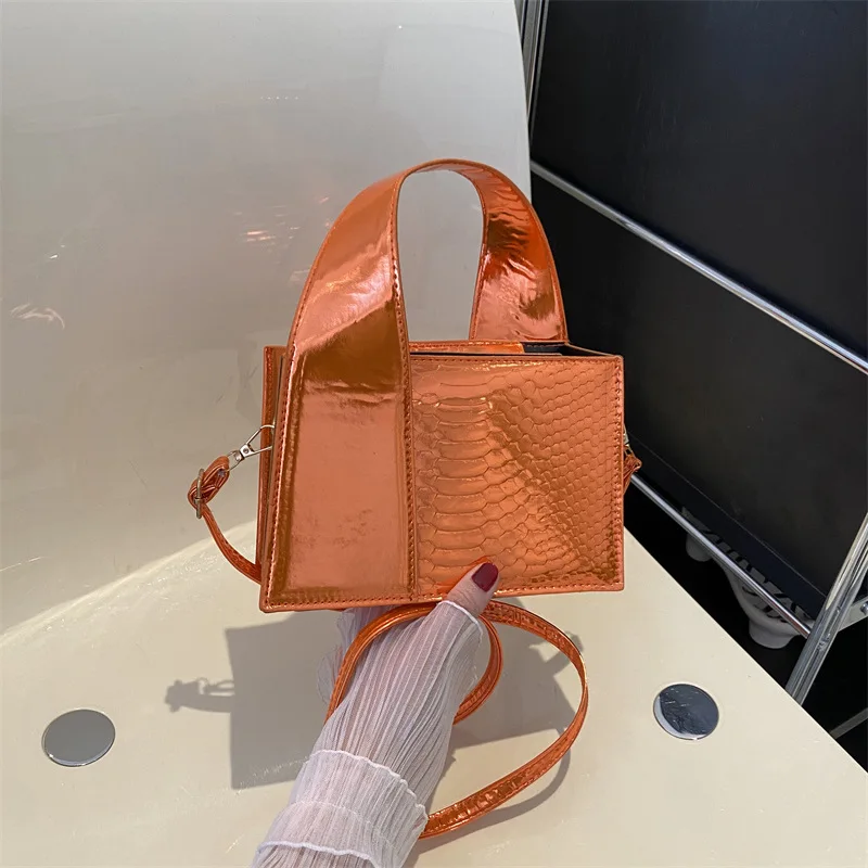 

Simple and Fashionable Internet Celebrity Personalized Handbag Candy Bag 2023 Summer New Westernized Shoulder Crossbody Bag Tren