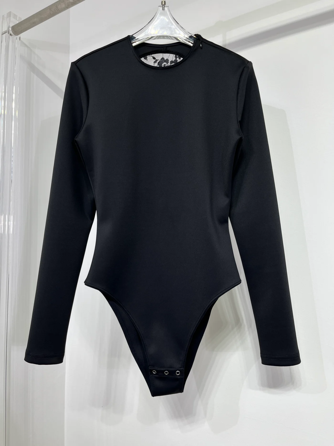 

Sexy Queen Back Floral Lace Cut Out Black Long Sleeve Bodysuit Ladies 2022 Autumn Winter New Arrivals Clothing