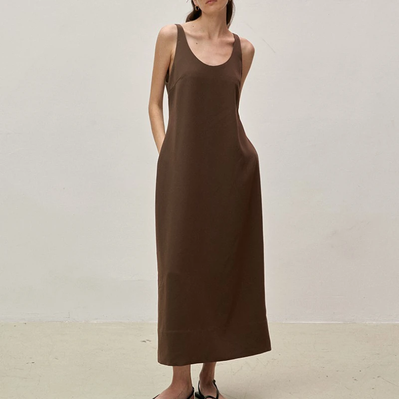 

2023 Summer Simple Style Metal Decoration U-neck Sleeveless Waist Ladies Dress
