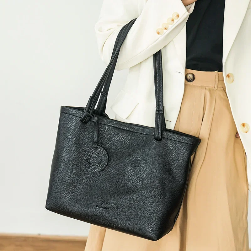 

Women 100% cowhide Handbags Ladies Large Tote Bag Female Square Shoulder Bags Bolsas Femininas Sac New Fashion Crossbody Bags