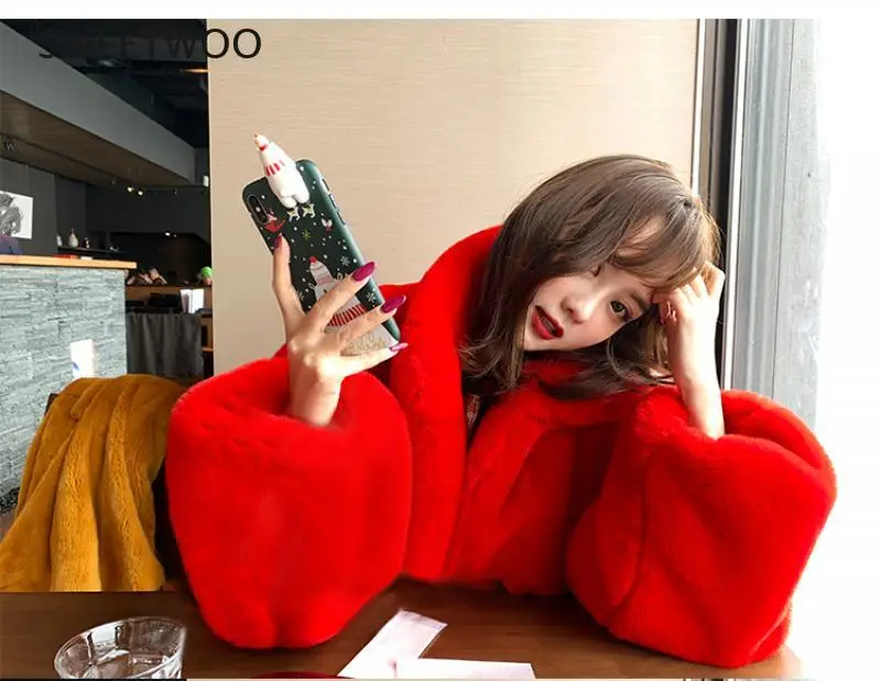 Oversized Red Thick Warm Soft Fluffy Faux Fur Coat Women 2021 Raglan Long Sleeve Long Fur Coats for Winter Contracted Slim Fresh