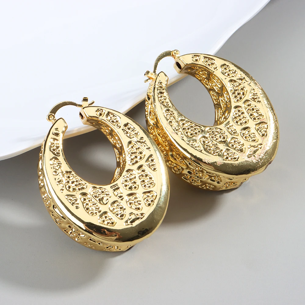 

Stud Earrings Fashion Ladies Hoop Earrings for Women Clothing Gold Color Girl's Lady Temperament Accessories
