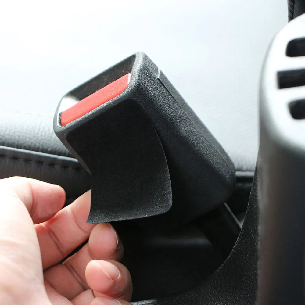 

2Pcs/Set Black Auto Car Safety Belt Buckle Anti-collision Sticker Pads Anti Noise Quite Lock Clip Protector Car Accessories