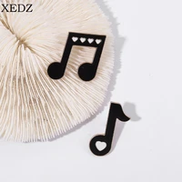 creative black and white music symbol enamel pin heart note shape metal brooch badge clothes bag jewelry gift for friends childs