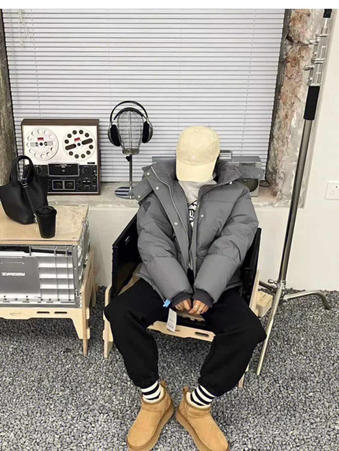 

2023 unisex white duck down short down jacket solid color Korean casual oversized thickened hooded warm hooded winter jacket