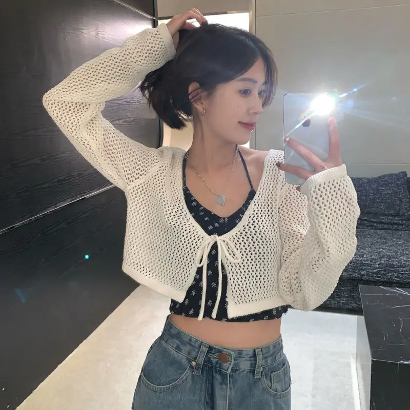 

Hollow knitted cardigan thin women in summer wearing versatile and thin sunscreen shirt short hot girl top long sleeves sweater